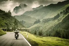 Motosikletle Ege nin Kuzeyine: Seferihisar dan Akçay a 1 Günde 220 Km lik Rota